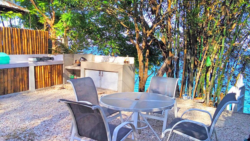 La Bella Beach House Boljoon Экстерьер фото